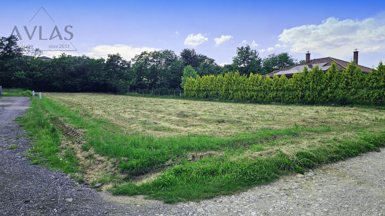 Veľký pozemok na predaj v obci Podhorany — 11