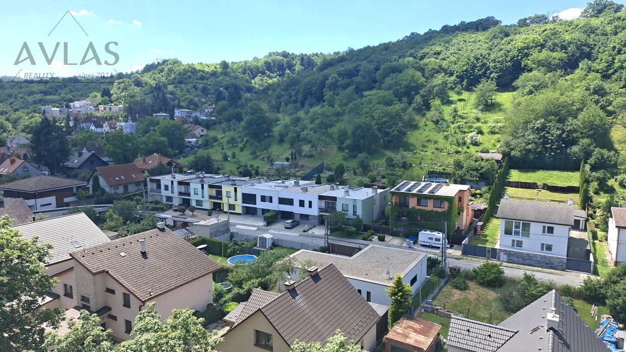 Kompletne zrekonštruovaný a zariadený 1-izbový byt v širšom centre mesta — 14