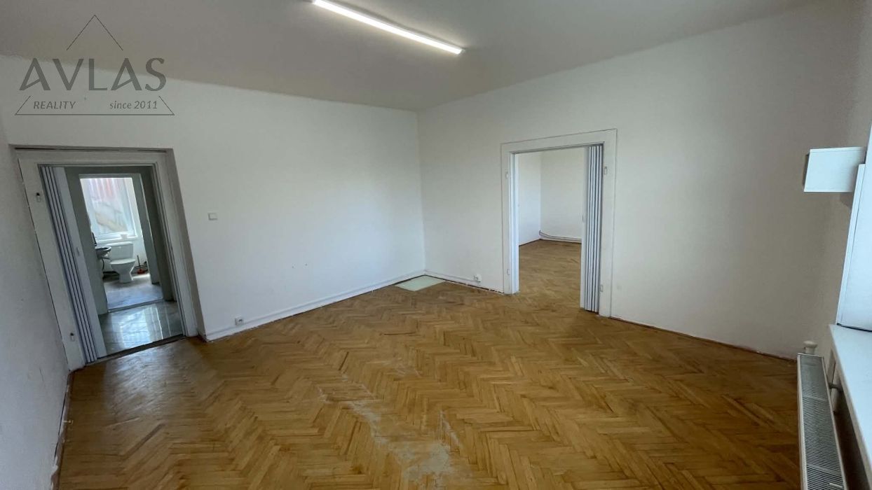 PRENÁJOM KANCELÁRSKYCH PRIESTOROV 100m2 — 7