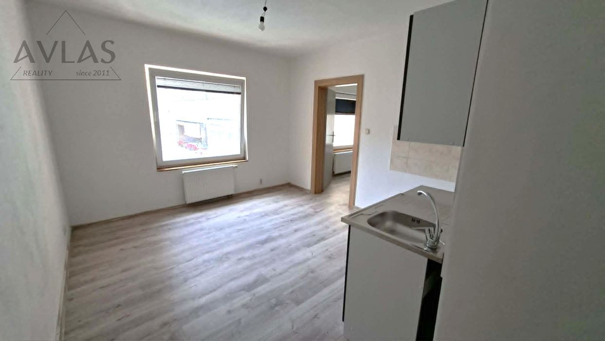 Bezbariérový 1-izbový byt (40 m²) po čiastočnej rekonštrukcii – Sekčov — 4