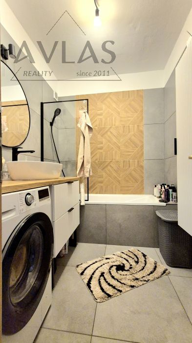 Ponúkame na prenájom moderný 3. izbový byt s dvomi balkónmi. — 8