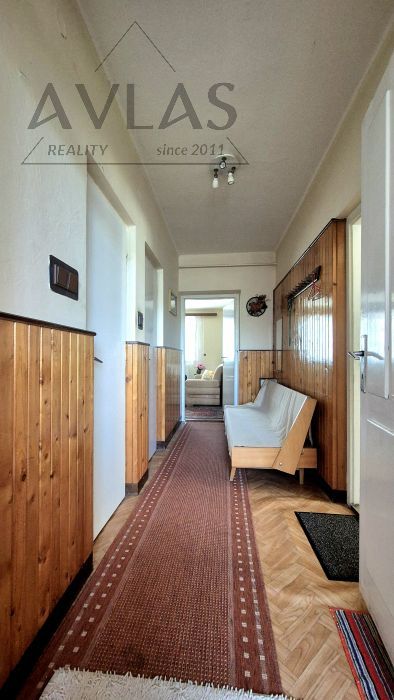 Zachovalý rodinný dom v Spišskej Starej Vsi. — 13